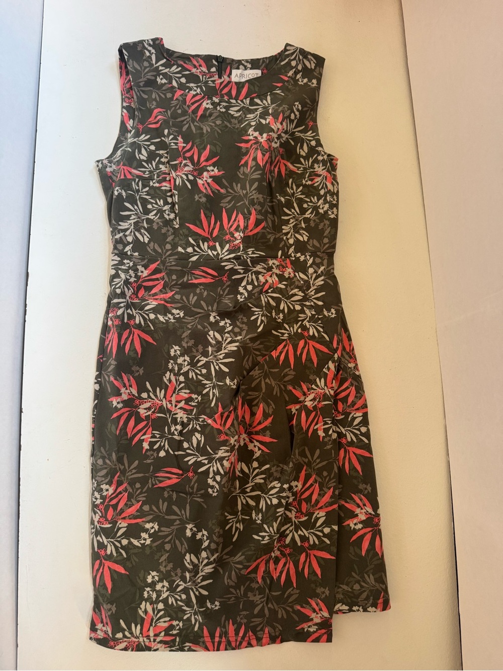 APRICOT Dress Sleeveless  sheath dress Scoop Neck Floral Olive UK 10/ EUR S